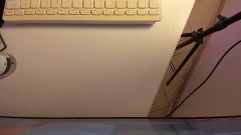 Snapshot of roxanedewalle chatting on February 17, 2026, 7:16 am Roxane online show from February 17, 2026, 7:16 am