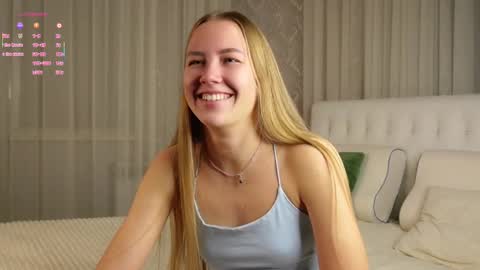 Anna Lokiss online show from October 22, 2025, 11:10 am