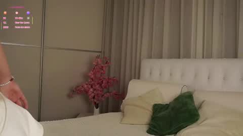 Anna Lokiss online show from October 30, 2025, 12:28 pm