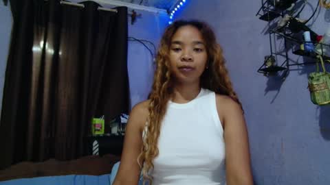 Snapshot of roxanne_98 chatting on February 28, 2026, 12:55 am roxanne_98 online show from February 28, 2026, 12:55 am