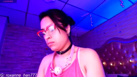 roxanne_han online show from March 4, 2026, 11:38 am