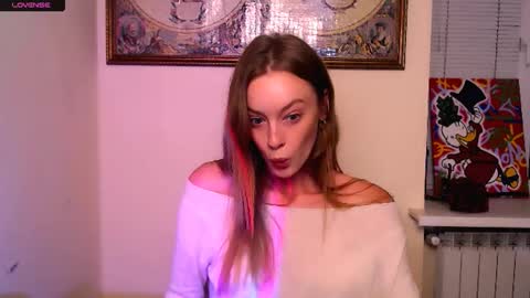 Snapshot of roxasemi_ chatting on September 27, 2025, 1:38 pm Roxa online show from September 27, 2025, 1:38 pm