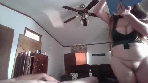 Snapshot of roxiebcali chatting on September 17, 2025, 7:48 pm Roxybcali online show from September 17, 2025, 7:48 pm