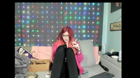 Snapshot of roxihazeleyes chatting on February 26, 2025, 4:58 am roxihazeleyes online show from February 26, 2025, 4:58 am