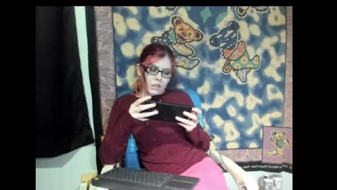 Snapshot of roxihazeleyes chatting on March 7, 2025, 9:07 am roxihazeleyes online show from March 7, 2025, 9:07 am
