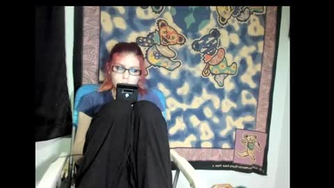 Snapshot of roxihazeleyes chatting on March 9, 2025, 7:01 am roxihazeleyes online show from March 9, 2025, 7:01 am