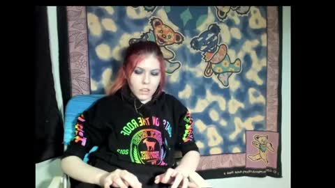 Snapshot of roxihazeleyes chatting on March 9, 2025, 10:08 am roxihazeleyes online show from March 9, 2025, 10:08 am