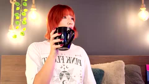 Snapshot of roxxxevelvet chatting on March 1, 2026, 12:12 am Roxx IG online show from March 1, 2026, 12:12 am