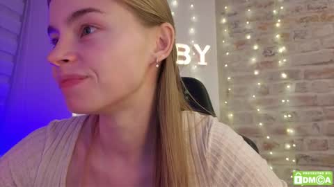 Snapshot of roxxxie_reid chatting on February 21, 2026, 9:05 pm Roxieex ABBY online show from February 21, 2026, 9:05 pm