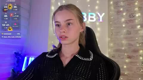 Snapshot of roxxxie_reid chatting on May 30, 2026, 6:27 pm Roxieex ABBY online show from May 30, 2026, 6:27 pm