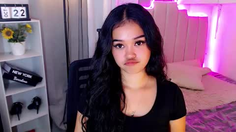 Snapshot of roxxy_blossom chatting on October 22, 2025, 3:12 pm roxxy_blossom online show from October 22, 2025, 3:12 pm