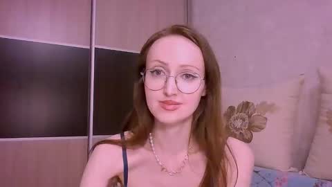 Roxxy Wharton online show from March 22, 2026, 6:00 pm