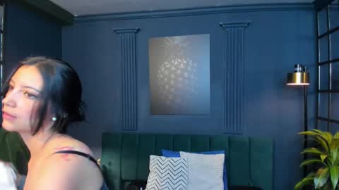 Roxy hell online show from February 7, 2026, 12:20 pm