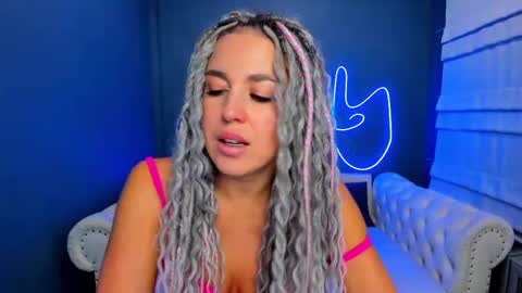 Roxy online show from September 29, 2025, 1:22 am