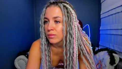 Snapshot of roxy_mars chatting on December 23, 2025, 1:25 am Roxy online show from December 23, 2025, 1:25 am