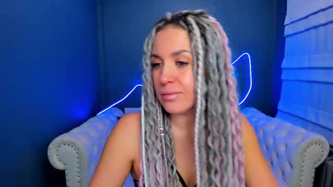 Snapshot of roxy_mars chatting on January 11, 2026, 1:21 am Roxy online show from January 11, 2026, 1:21 am