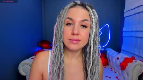 Snapshot of roxy_mars chatting on February 14, 2026, 1:46 am Roxy online show from February 14, 2026, 1:46 am