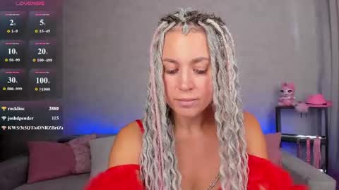 Snapshot of roxy_mars chatting on July 7, 2026, 6:47 am Roxy online show from July 7, 2026, 6:47 am
