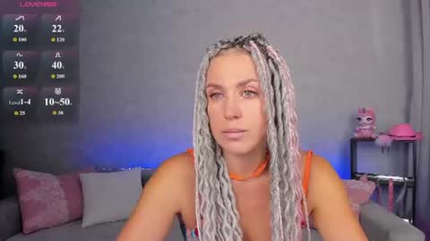 Snapshot of roxy_mars chatting on July 8, 2026, 1:21 am Roxy online show from July 8, 2026, 1:21 am