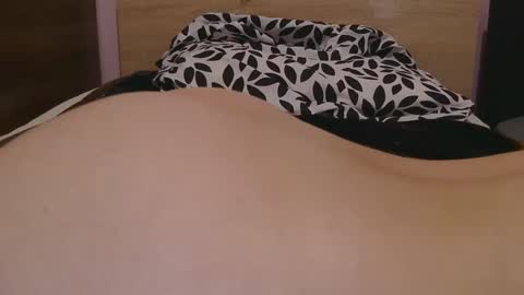 Snapshot of roxy_secrets chatting on December 18, 2024, 2:38 pm roxy secrets online show from December 18, 2024, 2:38 pm