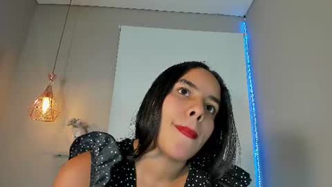 roxy_stone1 online show from June 13, 2026, 7:12 pm