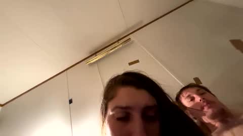 Snapshot of roxybcali chatting on November 21, 2025, 8:57 am Roxy and Brock online show from November 21, 2025, 8:57 am