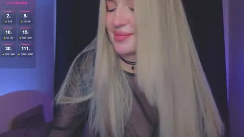 Snapshot of roxychilli chatting on September 26, 2025, 9:30 pm Roxy online show from September 26, 2025, 9:30 pm