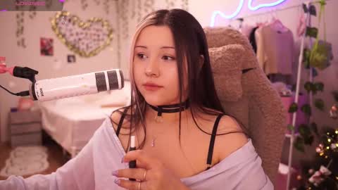 roxysuh online show from February 9, 2026, 6:28 am