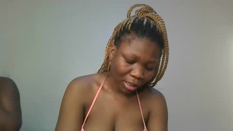 Snapshot of royal_goddes chatting on December 3, 2025, 11:08 am goddes online show from December 3, 2025, 11:08 am