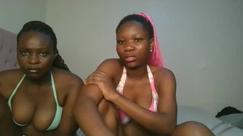 Snapshot of royal_goddes chatting on March 17, 2026, 6:33 pm goddes online show from March 17, 2026, 6:33 pm