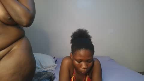 Snapshot of royal_goddes chatting on April 1, 2026, 12:22 am goddes online show from April 1, 2026, 12:22 am