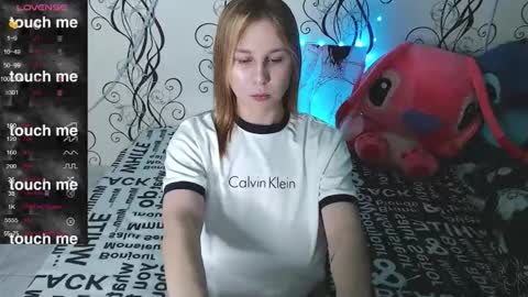 angela online show from October 25, 2025, 5:30 pm