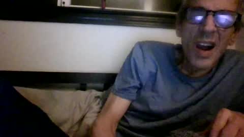 Snapshot of royboy2561 chatting on January 18, 2026, 5:22 am Roy Murrin online show from January 18, 2026, 5:22 am