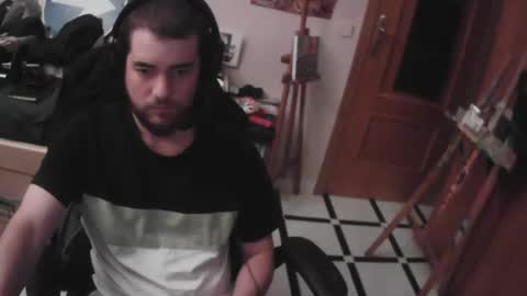 royer04 online show from October 23, 2025, 12:32 am