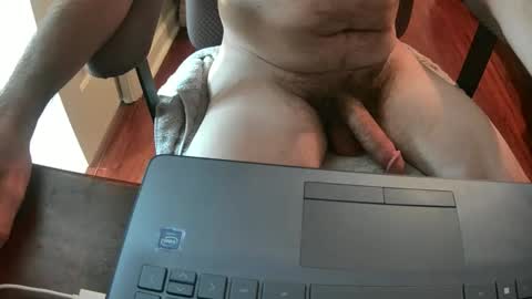 Snapshot of royer8650 chatting on December 19, 2025, 9:22 pm Lookingaround online show from December 19, 2025, 9:22 pm