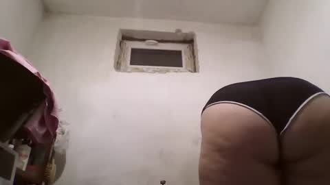 Snapshot of roza1999 chatting on December 20, 2024, 3:58 am ALISE LidaL online show from December 20, 2024, 3:58 am