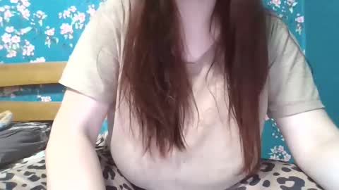 Snapshot of roza1999 chatting on January 18, 2025, 2:47 am ALISE LidaL online show from January 18, 2025, 2:47 am