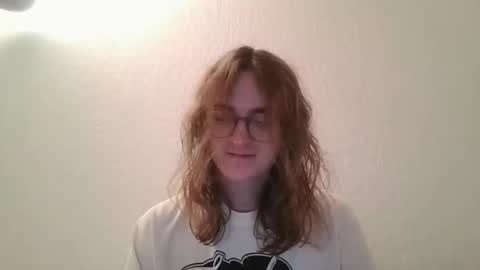 Rose  online show from December 17, 2025, 11:38 am