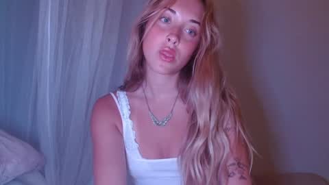 rozzygrace online show from May 23, 2026, 12:38 am