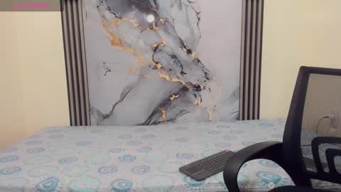 Rubi i love online show from November 27, 2025, 12:18 pm