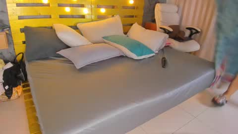 Snapshot of rubi_lovee chatting on February 19, 2025, 9:39 am Rubi online show from February 19, 2025, 9:39 am