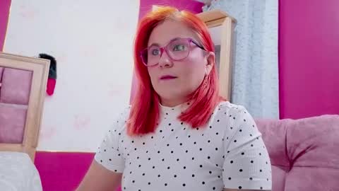 Snapshot of rubiqueens chatting on February 2, 2026, 10:58 am RubiQueens online show from February 2, 2026, 10:58 am