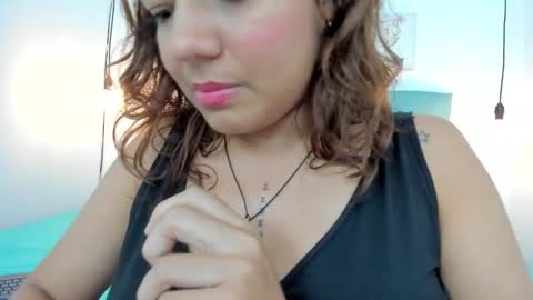 Snapshot of rubiroose chatting on January 3, 2025, 8:01 pm Rubii online show from January 3, 2025, 8:01 pm