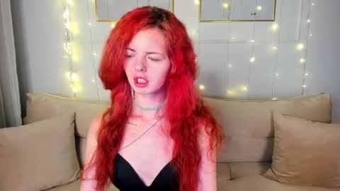 Snapshot of rubyattwood chatting on February 18, 2025, 5:31 pm rubyattwood online show from February 18, 2025, 5:31 pm