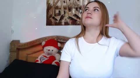 Snapshot of rubyklar chatting on March 9, 2025, 9:57 pm Rubyklar online show from March 9, 2025, 9:57 pm