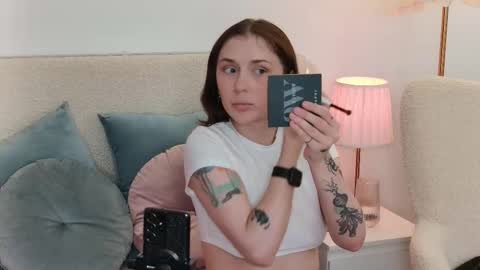 Snapshot of rubystones__ chatting on October 30, 2025, 4:30 pm rubystones__ online show from October 30, 2025, 4:30 pm