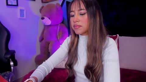 Snapshot of rue_zue chatting on November 23, 2025, 12:38 pm rue_zue online show from November 23, 2025, 12:38 pm