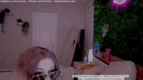 Snapshot of runesy chatting on September 19, 2025, 3:08 am Lady online show from September 19, 2025, 3:08 am