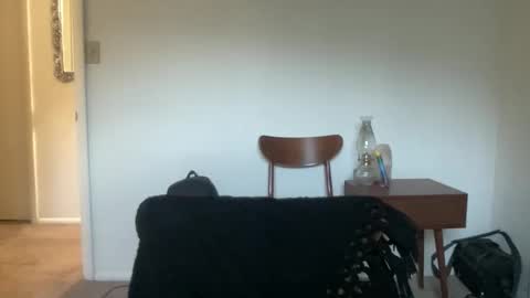 runfasterxo online show from November 26, 2025, 1:56 pm