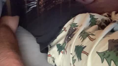 rungriff2323 online show from December 4, 2025, 4:33 am